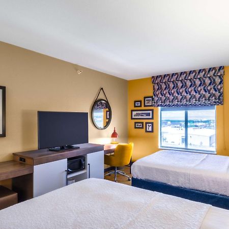 Hampton Inn Ларами Экстерьер фото