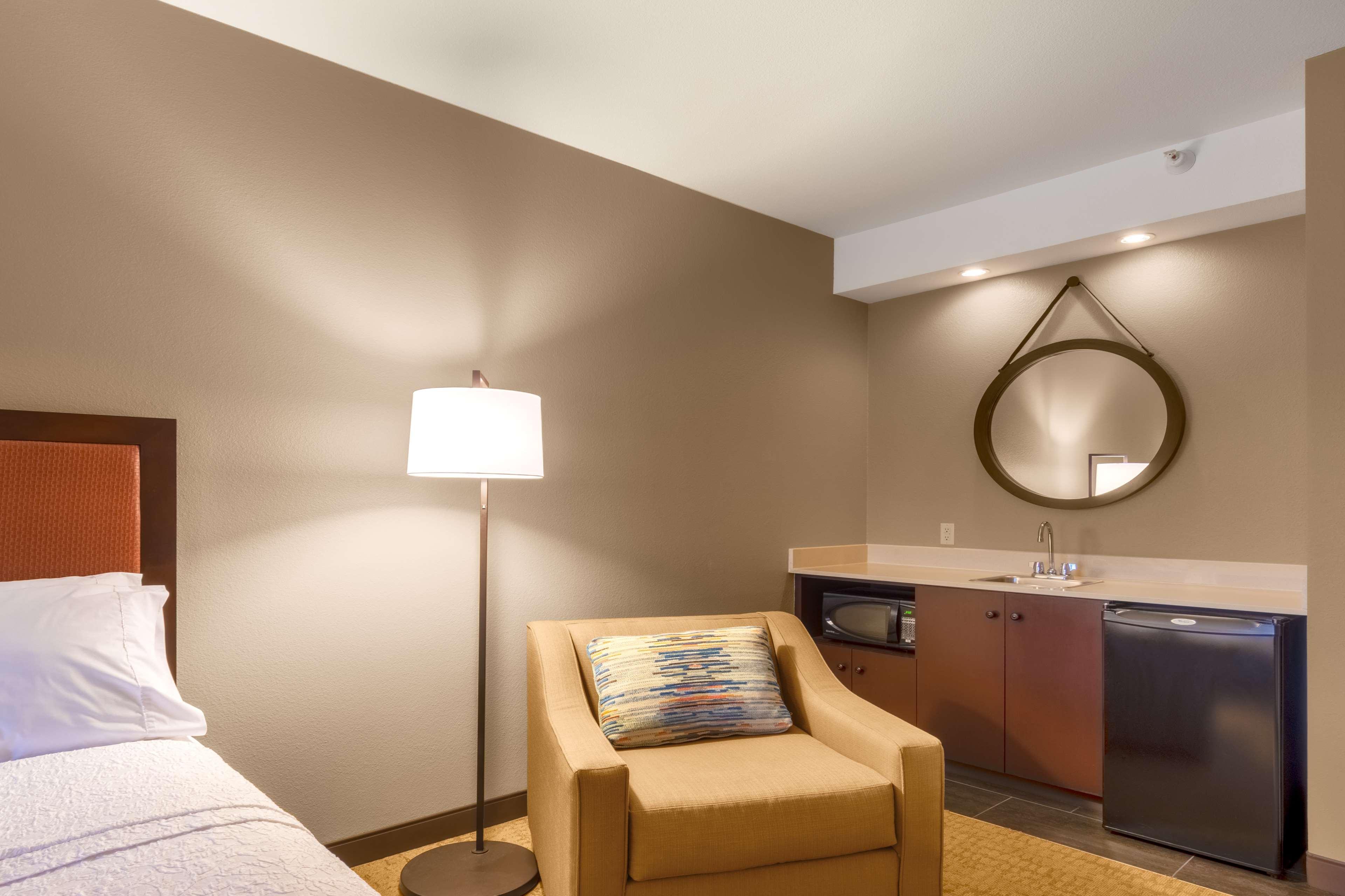 Hampton Inn Ларами Экстерьер фото