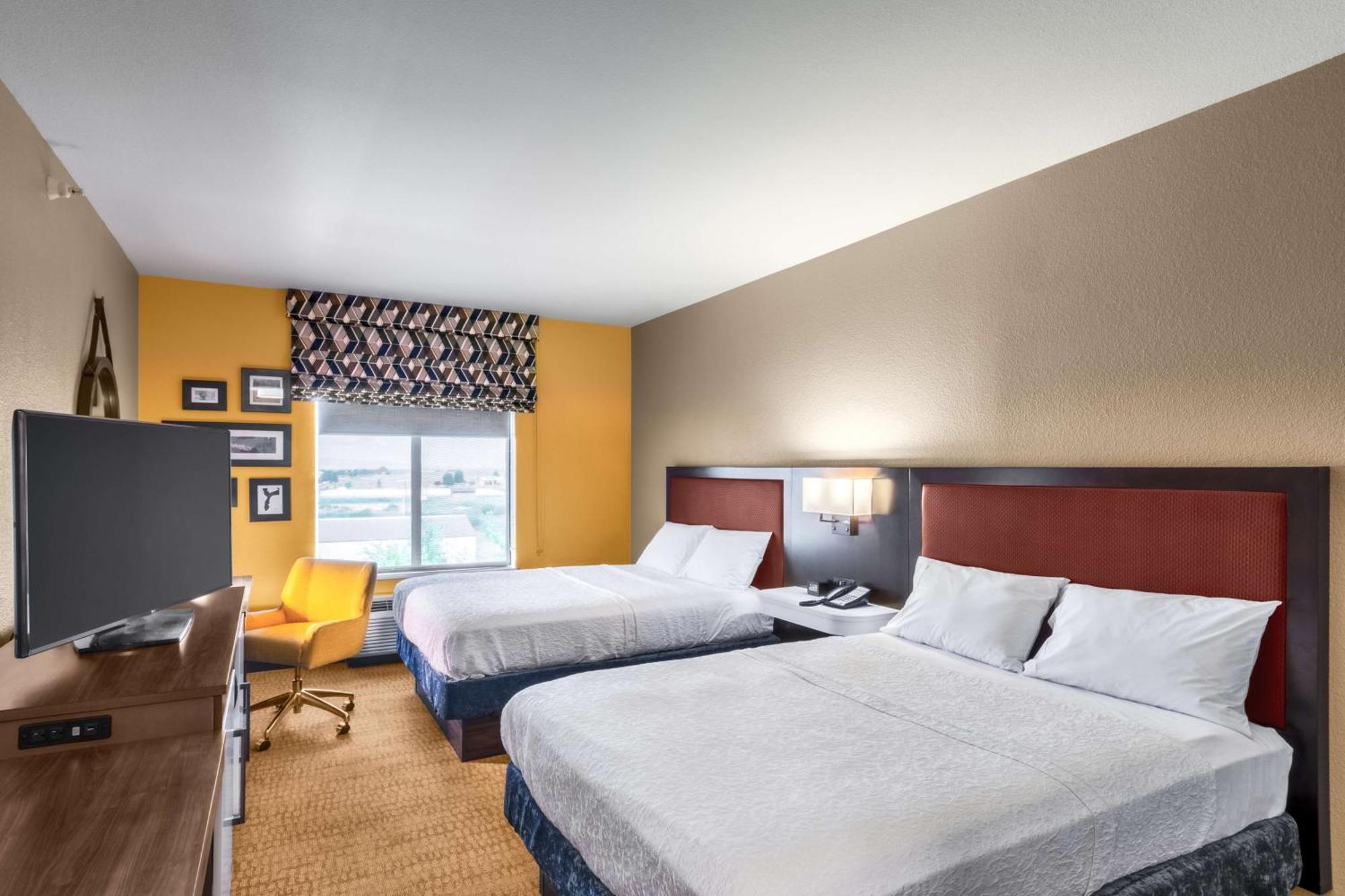 Hampton Inn Ларами Экстерьер фото