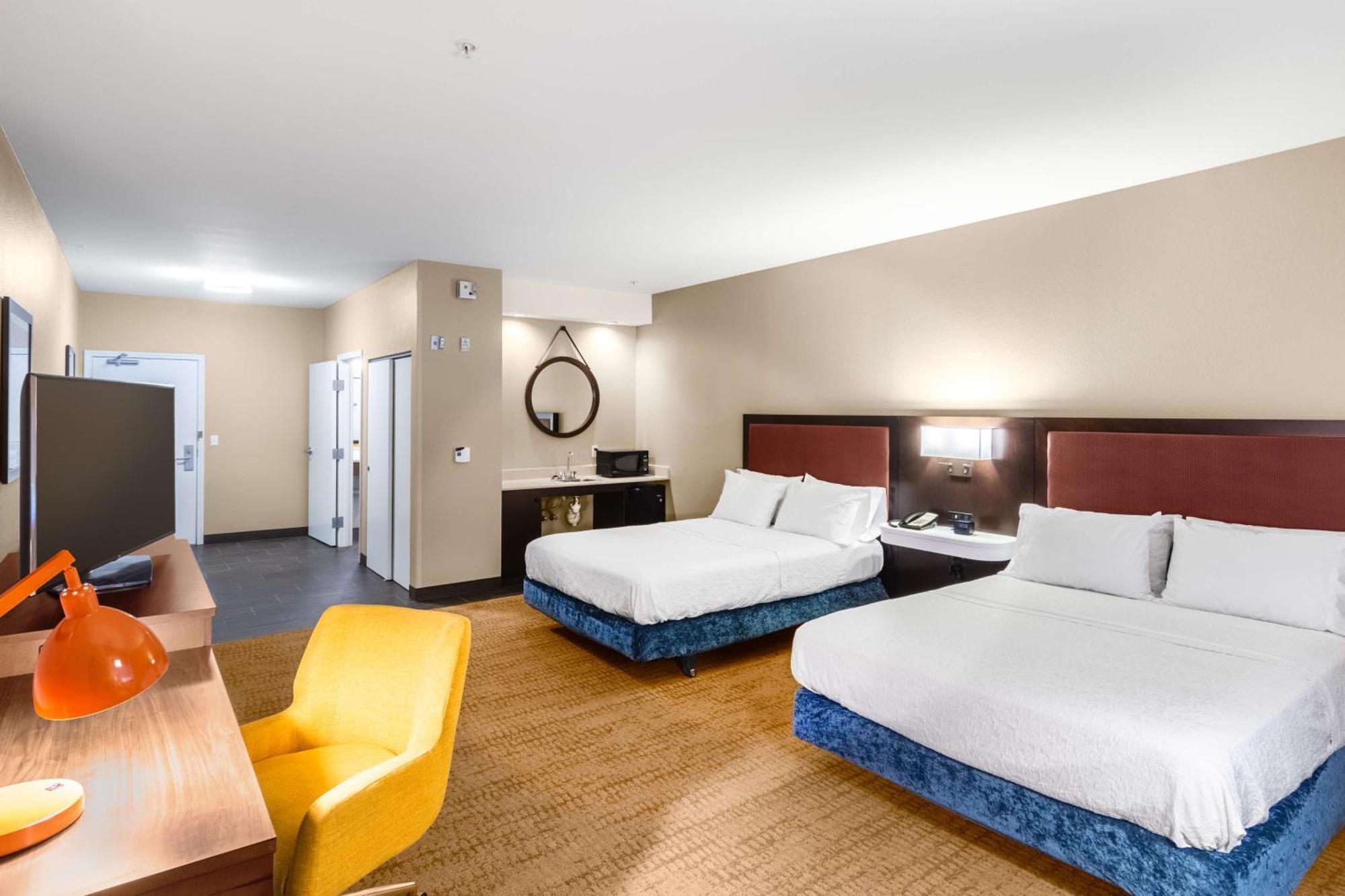 Hampton Inn Ларами Экстерьер фото