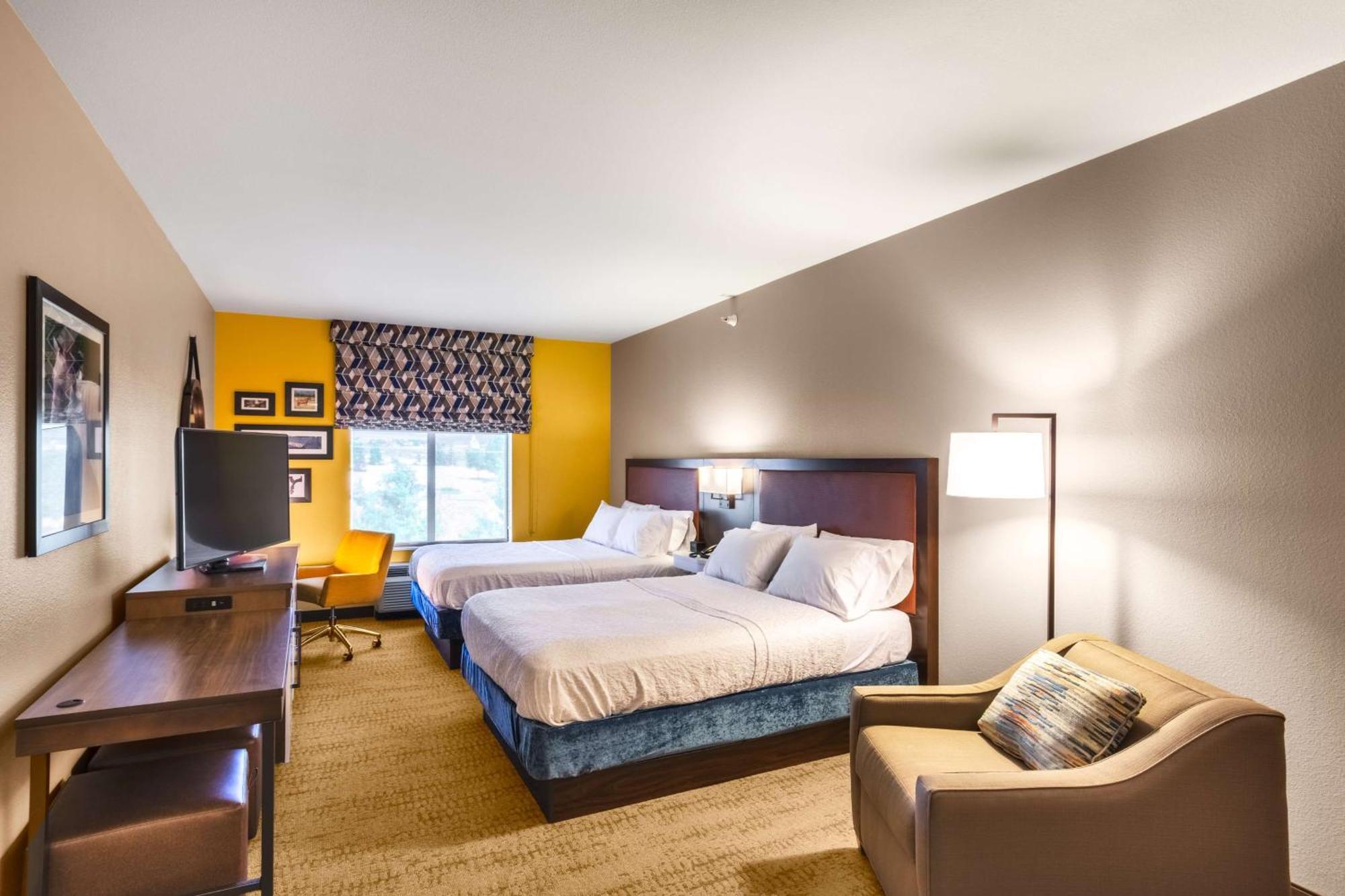 Hampton Inn Ларами Экстерьер фото