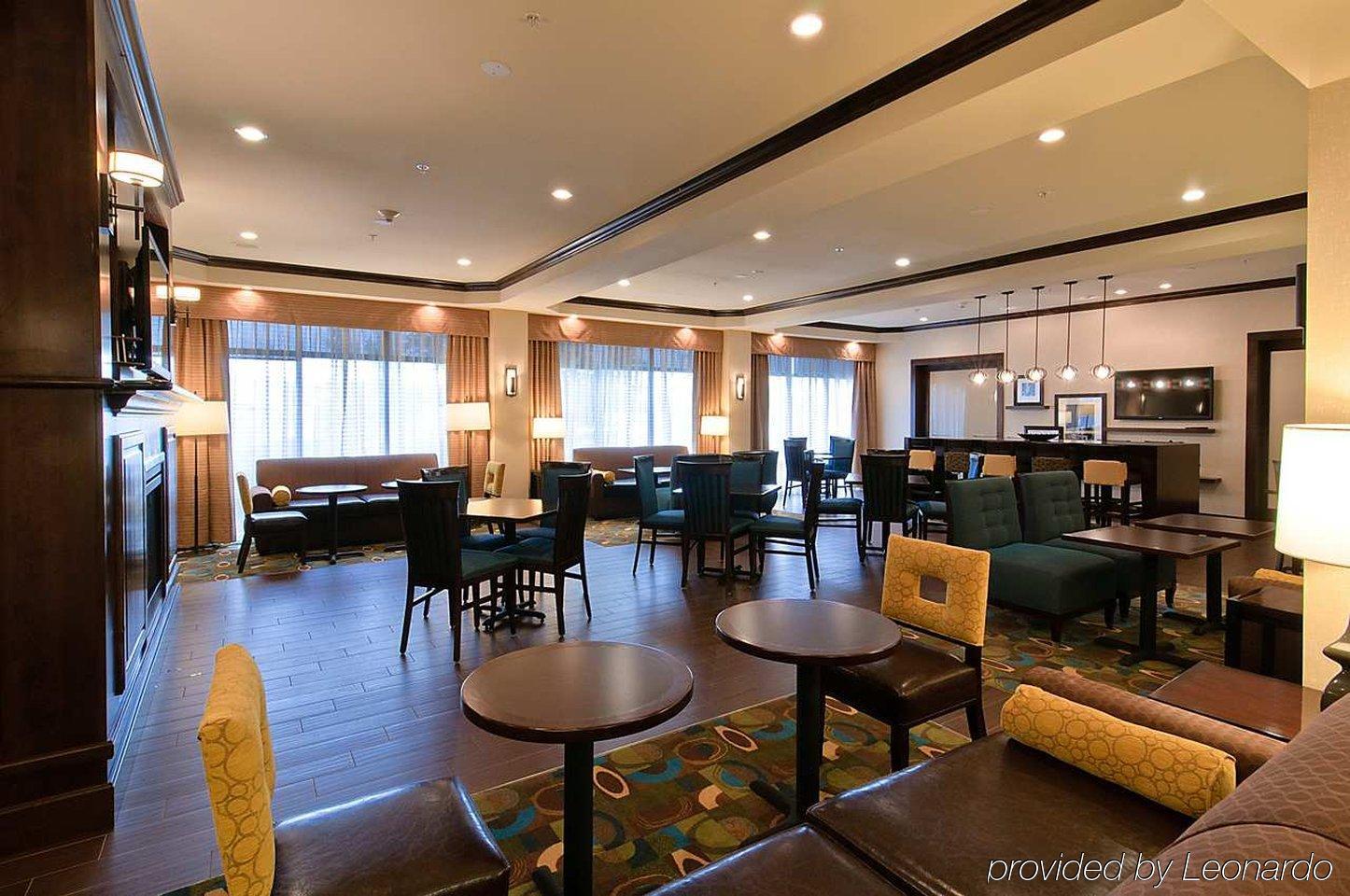 Hampton Inn Ларами Экстерьер фото